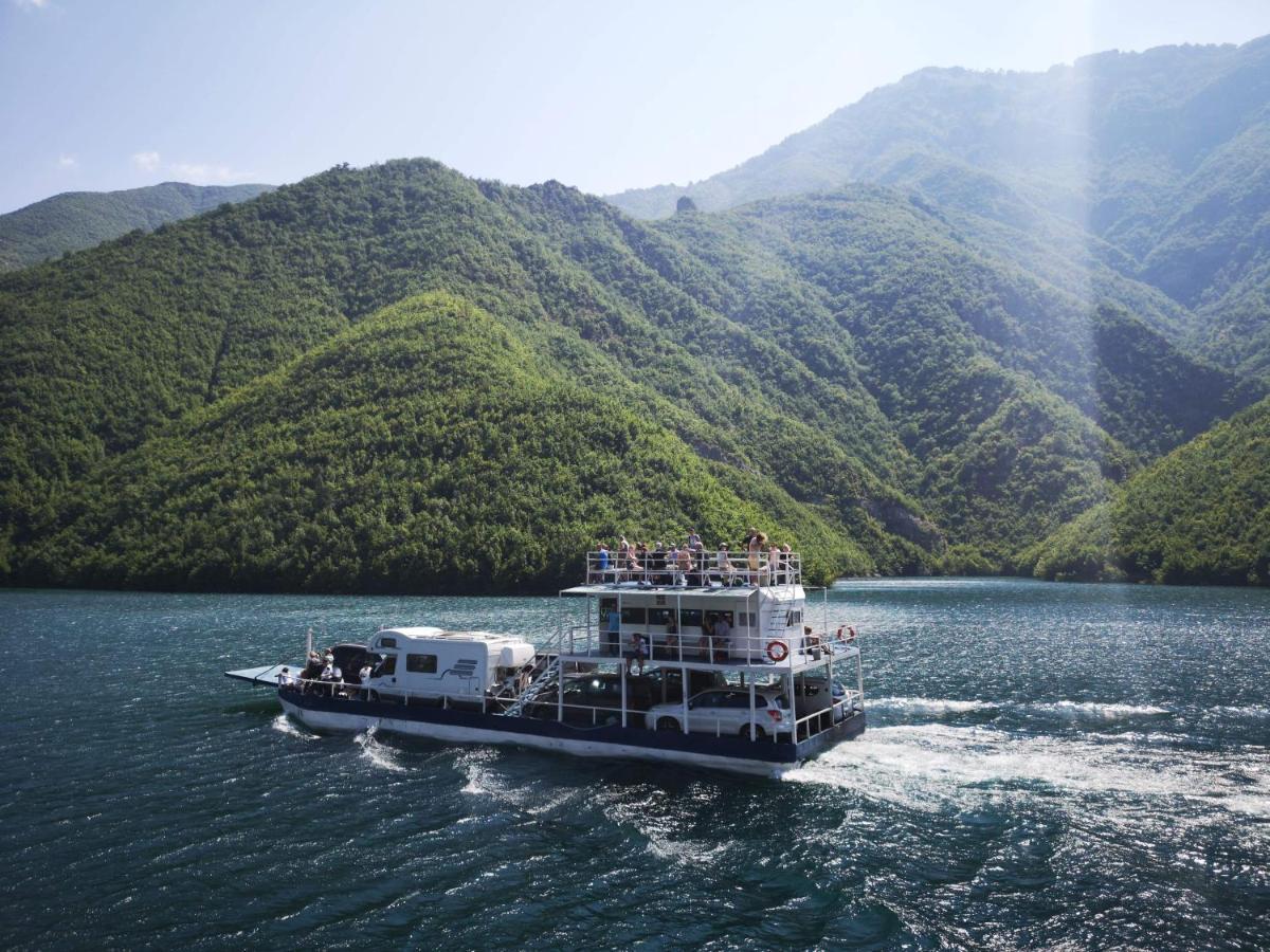 Rozafa Ferry & Accommodation Koman Экстерьер фото